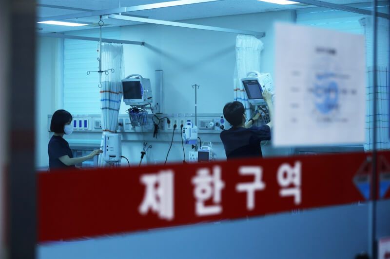 圖為南韓浦項一間醫院急診室外觀。（韓聯社）